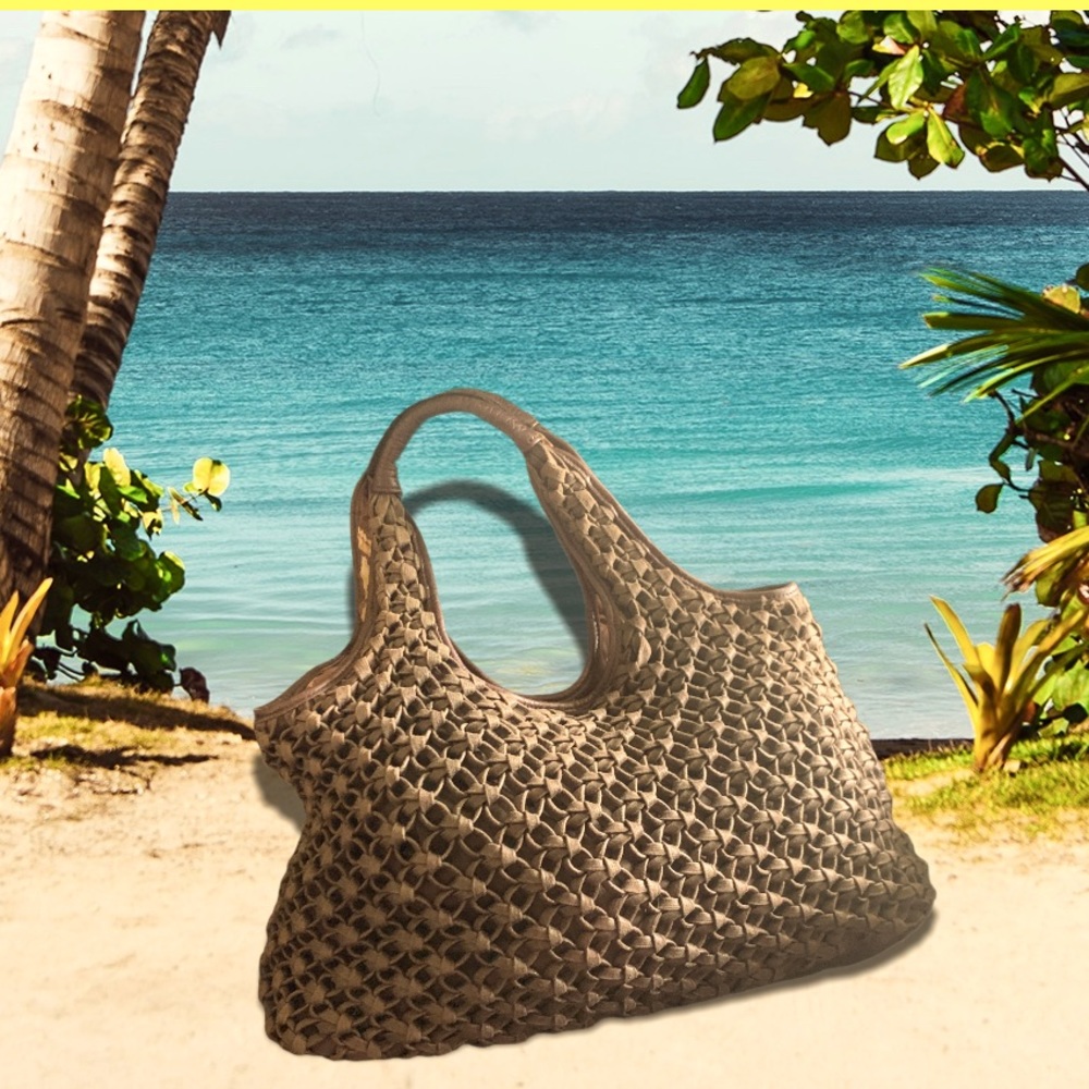 BANANA REPUBLIC WOVEN TOTE